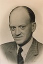 Magnar Paulsen (1898-1968) var styrar for telegrafstasjonen i Lærdal i perioden 1928-1967.
