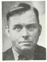 Kristoffer Olai Svoren (1899-1942), skipper på ferja Innvik-Faleide-Årholen frå 1933, omkom under bombing i Hammerfest 20. juli 1942.