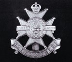 Regimentmerket NOTTS (et) Derby - SHERWOOD FORESTERS blei gitt som eit minne til Sverre Hestetun på Holsbrustølen den 11. mai 1940. Leiaren for gruppa, kaptein Peter Branston, opplyste fleire år etter krigen at regimentet då var oppløyst.