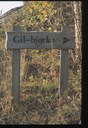 Eit skilt ved fylkesvegen 1 km vestafor Sørbøvåg viser Gilsbjørka ca 50 m oppe i terrenget. Det er kulturetaten i Hyllestad kommune som har sytt for oppsetjing av skiltet.