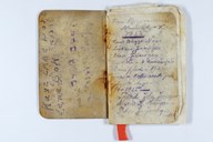 Den eldste notisboka i Skogavarde-arkivet. Første innførsla er datert 1. september 1935, dagen var ein søndag.