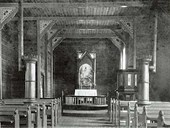 Frå interiøret i kyrkja, rett etter at dei to store omnane vart monterte i 1902. 
