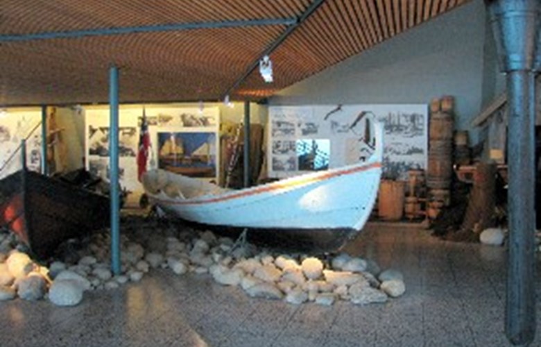 Speglbåten frå Svanøy i Båthallen på Norsk sjøfartsmuseum 2009