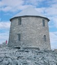Skålatårnet, eller Kloumannstårnet, som bygdefolket sette opp i 1891. Lege Henrik Kloumann var drivkrafta bak dette tiltaket.

