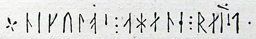 <p>Runerekkje med tilknytning Hugleik Hugleiksson og dermed til Sogn og Fjordane?  H&aring;kon H&aring;konsson kom til vestkysten av Skottland i august 1263. Nordmennene l&aring;g lenge i ro ved &oslash;ya Arran ytst i Clydefjorden. Somme fann tidsfordriv i &aring; rista runer, som denne: &laquo;Vigleik stallare rista&raquo; [desse runer] p&aring; eine sida, og p&aring; den andre: &laquo;Nikulas p&aring; H&aelig;n rista&raquo;. Merknad i Alexander Bugge: Norges historie: &laquo;Vigleik stallare kaldes i sagaerne Vigleik Audunsson eller Vigleik presteson; han maa have v&aelig;ret en fr&aelig;nde af Audun Hugleiksson og var mulig en s&oslash;n af Audun paa Borg:&raquo; </p>