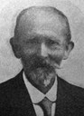  Karl Lende (1868-1921), fylkesagronom i Sogn og Fjordane  1898-1933, var ein sentral aktør i prosjekt Stabbur med tradisjonsrik mat og drikke på den nasjonale jubilemsutstillinga i hovudstaden 1914. 