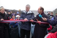 Vegsambandet var ferdig 13. desember 2003, og 17. desember stod fylkesordførar Nils R. Sandal for den offisielle opninga. 