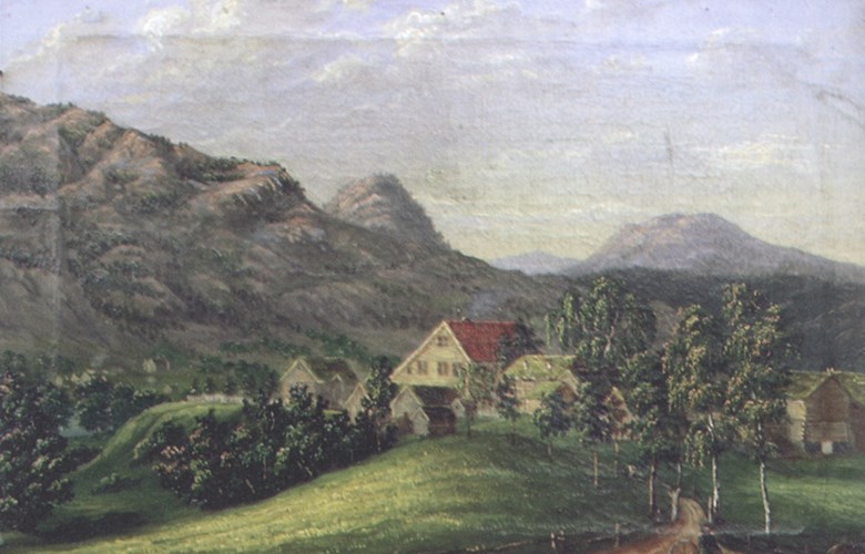 Dette måleriet frå 1841 viser at ein allé førte fram til det staselege prestegardstunet i Førde på presten Søren Friis si tid. Hovudhuset vart rive i 1924. Målaren er ukjend.