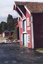 Faleide var lenge sentrum i tidlegare Innvik kommune, med skysstasjon, dampskipstoppestad, tingstad, lensmann, bank, post og kommunale kontor. No er det mindre liv og røre på Faleide, men om sommaren er mange turistar på besøk.