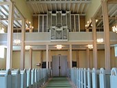 Orgelet frå 1978 har 30 stemmer. Det er bygt av Jehmlich Orgelbau i Dresden. Då kyrkja var ny i 1885 vart det òg sett inn orgel.