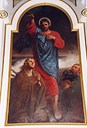 Altertavla frå 1877 er måla av Karl Uchermann (1855-1940), son til sokneprest Arnt Uchermann. Motivet er "Jesus stiller stormen". Biletet framhevar personen Jesus, som med myndig hand trugar stormen. Stormen synest meir å vere bakgrunn. Læresveinen til venstre er truleg Johannes. Han kneler tillitsfullt med blikket vendt mot himmelen. Den andre læresveinen er truleg Peter, og har blikket vendt mot Jesus og er meir prega av redsel og tvil.


