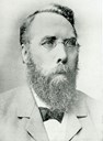 John Utheim (1847-1910). Han var fylkesmann (amtmann) i Sogn og Fjordane (Nordre Bergenhus amt) i åra 1902-1910. Han hadde teologisk embetseksamen, var lærar på Sjøkrigsskulen i Horten 1878-1902 og stortingsreprestant for Venstre 1892-1894.


