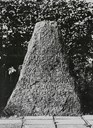 17. juni-steinen i Potsdamer Chaussee, Bezirk Zehlendorf, 1980.


