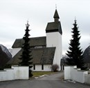 Høyanger kyrkje stod ferdig i 1960. Orgelet vart bygd av Norsk orgel- og Harmoniumsfabrikk, Snertingdal. Etter førti år var instrumentet bortimot ubrukeleg.

