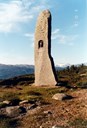 Minnesteinen over Gabriel Reed er ein naturleg forma stein som er kring ein meter brei og ruvar 5-6 meter over bakken.