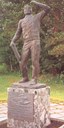 Laurdag 16. august 1986 vart statuen over flypioneren Thor Solberg avduka ved Florø Lufthamn. Statuen er laga av bilethoggaren Joseph Grimeland, og er ei gåve frå Florø Rotary Klubb.