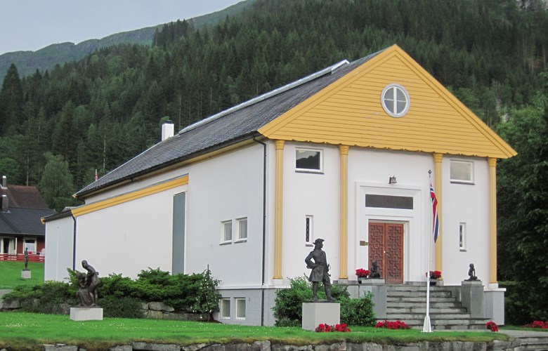 Anders Svor Museum, opna i 1953 og utvida i 1992.