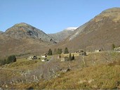 Utdrag frå Hjortedalssætra, med Litledalen i bakgrunnen i nordvest.