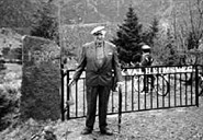 I kraft av å vera den eldste av innbyggjarane i Kvalheimsbygda fekk Martin Hagen det ærefulle oppdraget å opne Gamle Kvaleheimsvegen som turveg 26. april 1998.

