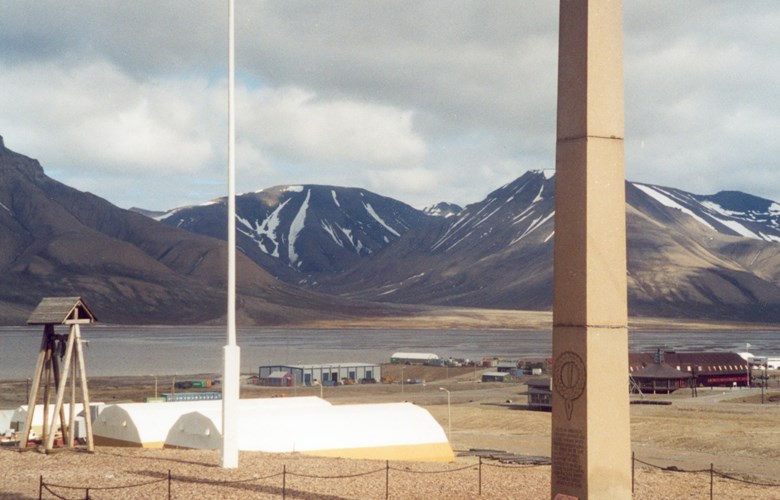 Minnesmerket på Svalbard over falne i krigen 1940-1945.