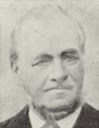 Sjur Hansen (1820 - 1898), mest kjend som Sjur i Vaim, bygde hotellet i Vadheim som stod ferdig i 1882. Han var son til lærar Hans Knutson Hovland og Guri Olsdotter f. Berge.
