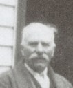 David Sauesund starta i lag med Kolbein Sætre krabbefabrikken <i>Sætre og Sauesund Preserving</i> om lag 1911.
